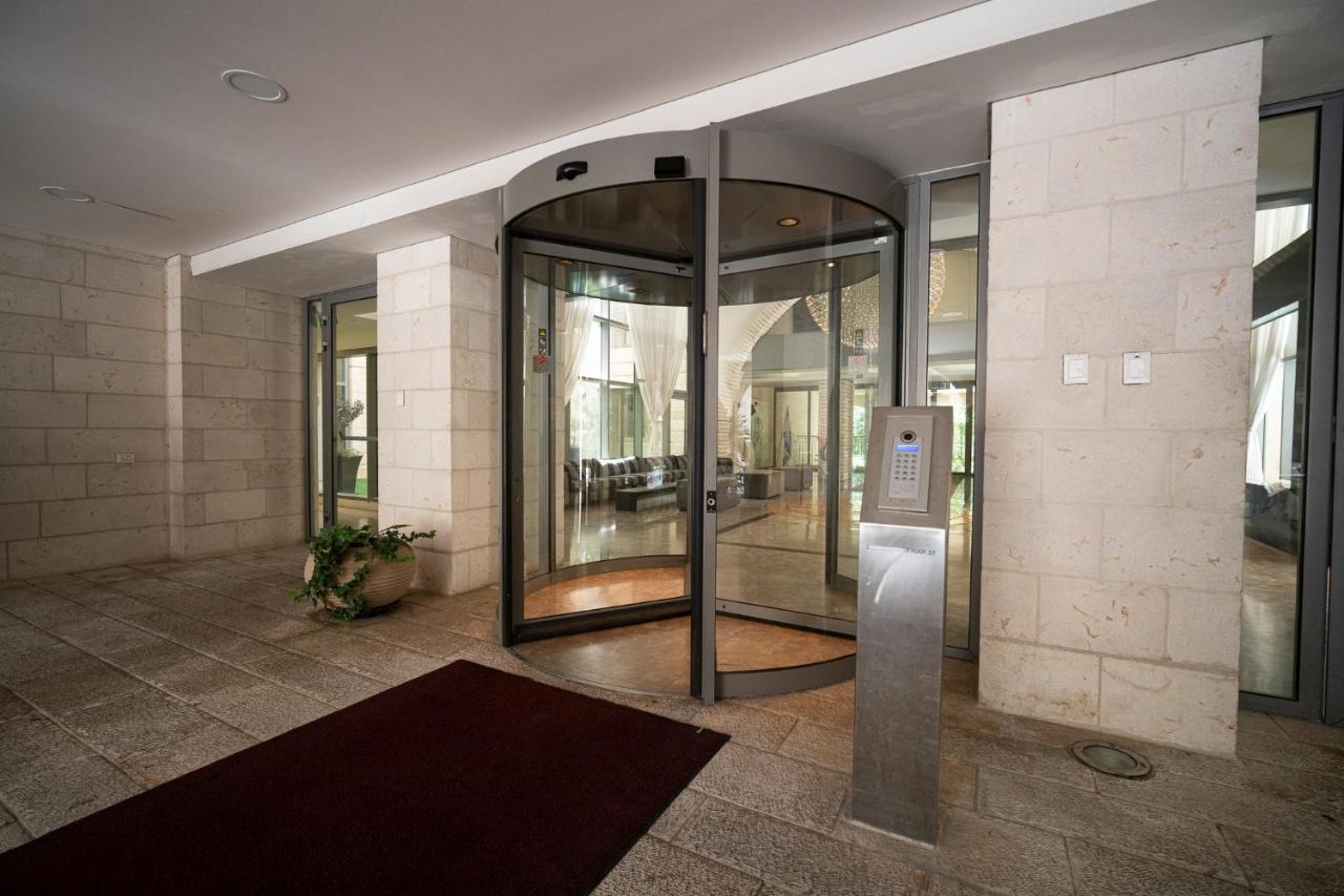 Harav Kuk Luxury Apartment By Nimi Group Jerusalem Exterior foto